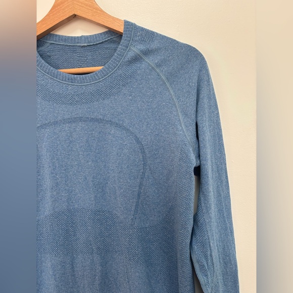 ✨Lululemon Athletica Run: Swiftly Tech Long Sleeve Limitless Blue Size 10 - Picture 10 of 16